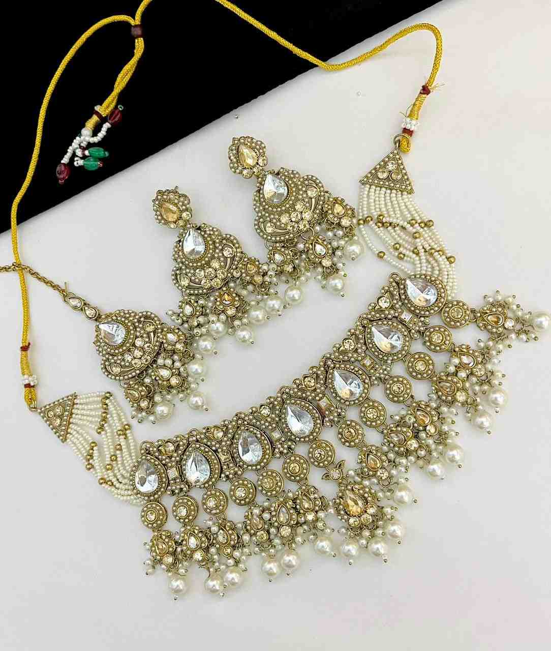 Beautiful Premium Quality Reverse Ad Stone Work Necklace With Beautiful Earrings And Tika…